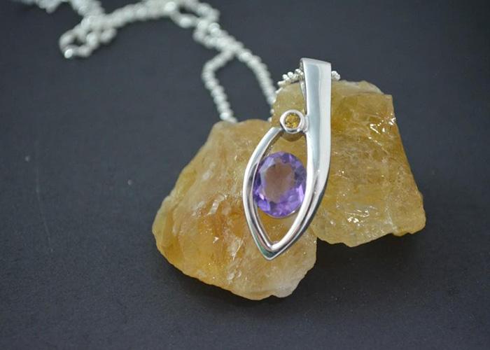 Watch and jewellery displays passionately crafted, handmade and with customised finishes 3